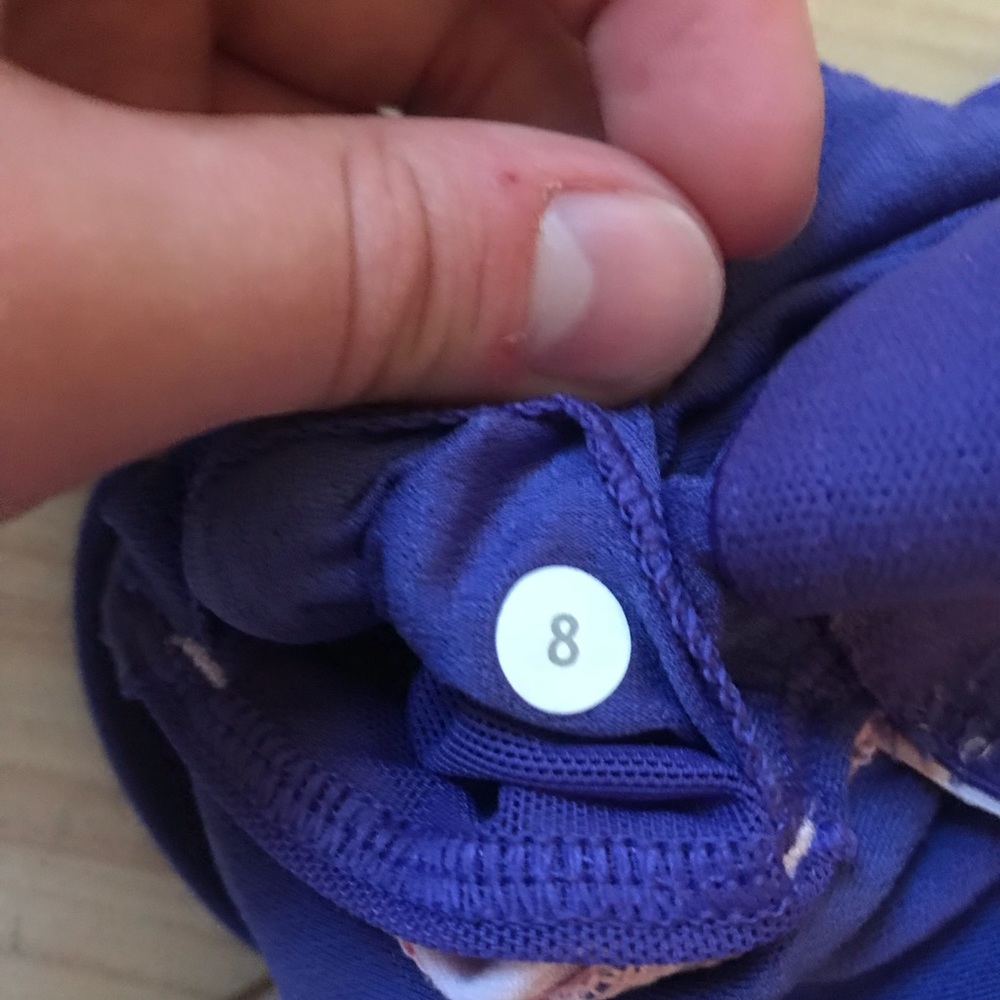 Lululemon dancing warrior tank built in bra - Picture 4 of 5